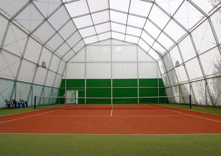 Awning sports facilities in Moscow tennis courts